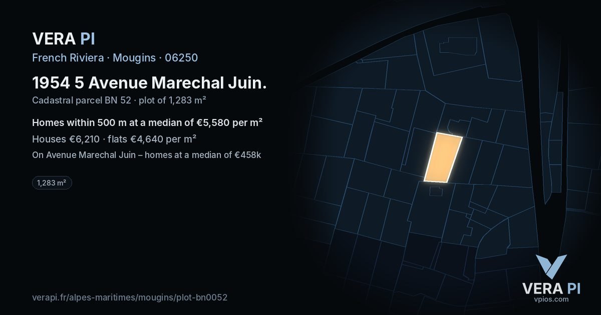 1954 5 Avenue Marechal Juin, Mougins at night – the plot lit, the parcels around coloured by the prices near them