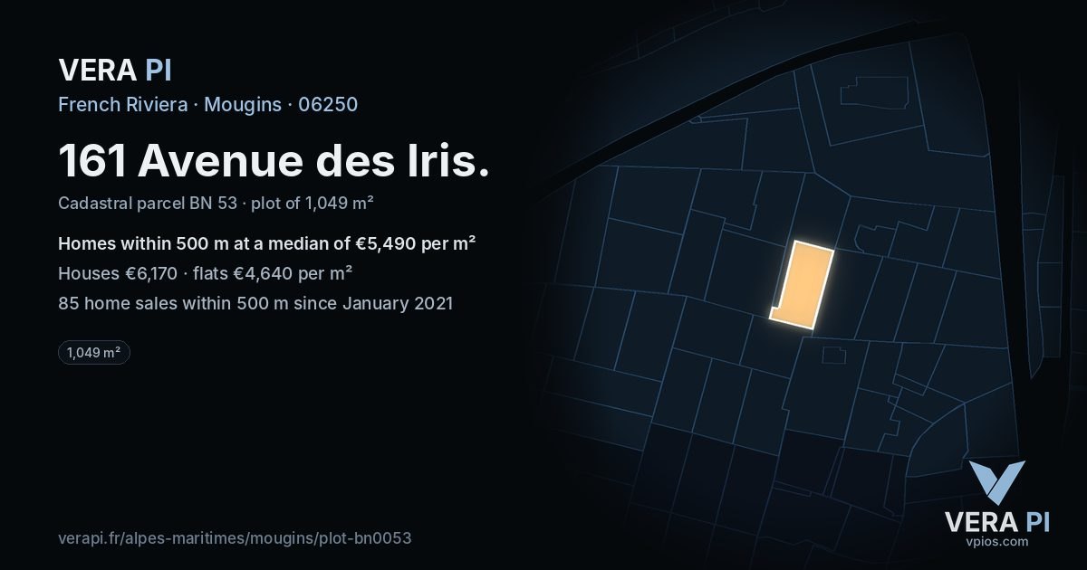 161 Avenue des Iris, Mougins at night – the plot lit, the parcels around coloured by the prices near them