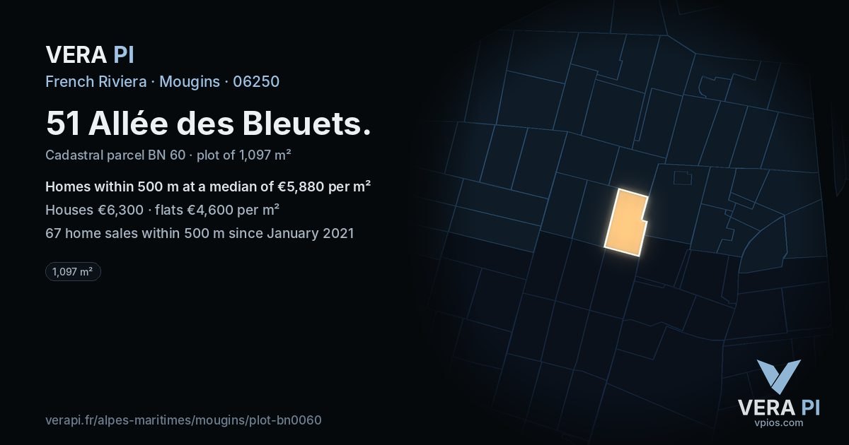51 Allée des Bleuets, Mougins at night – the plot lit, the parcels around coloured by the prices near them