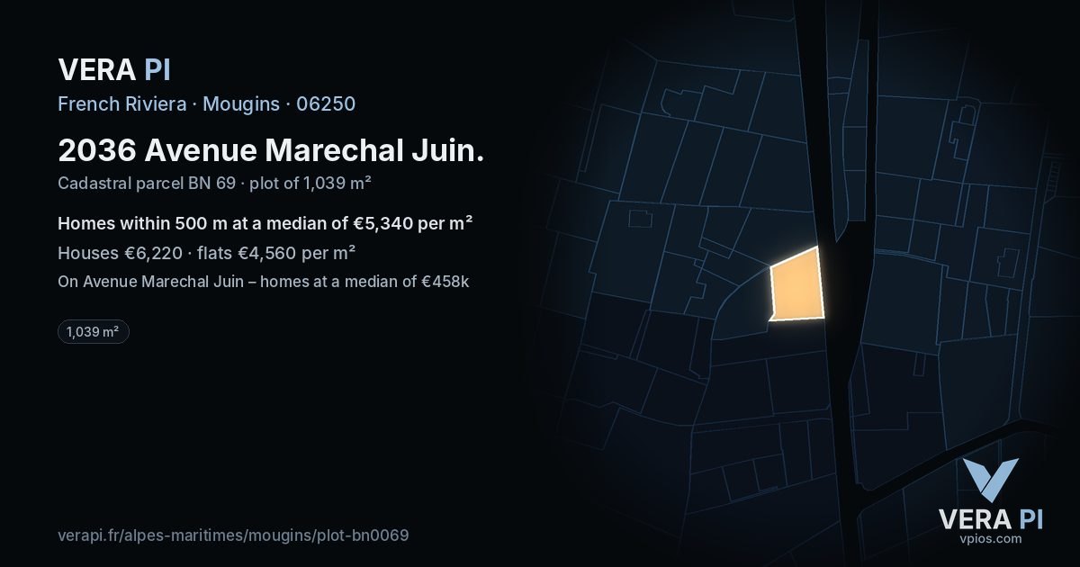 2036 Avenue Marechal Juin, Mougins at night – the plot lit, the parcels around coloured by the prices near them