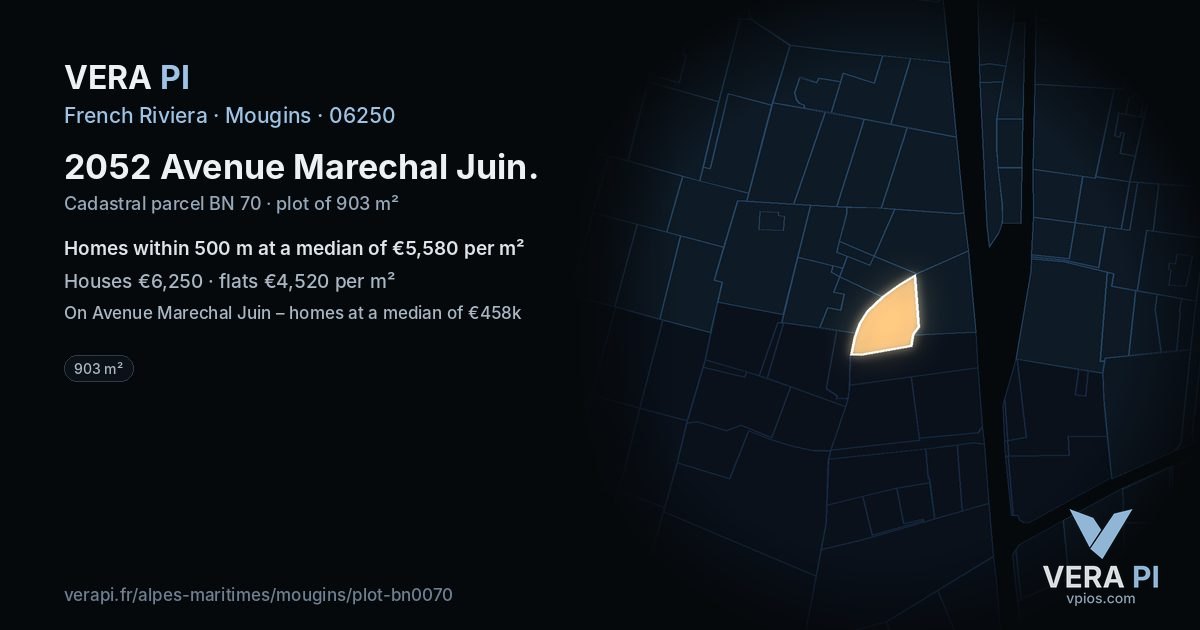 2052 Avenue Marechal Juin, Mougins at night – the plot lit, the parcels around coloured by the prices near them