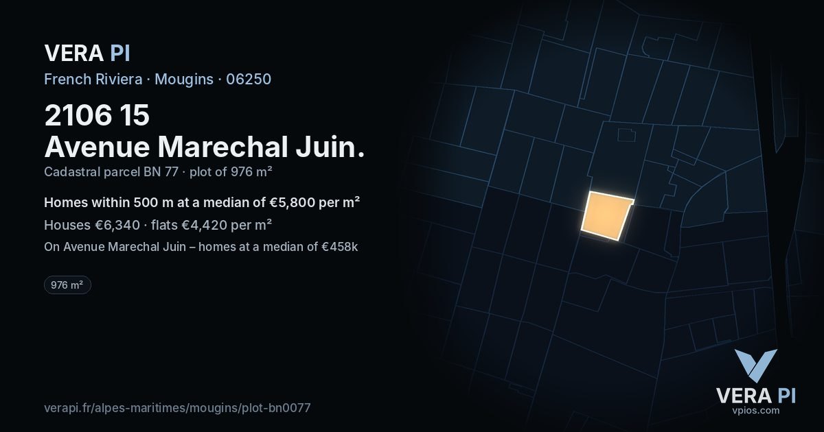 2106 15 Avenue Marechal Juin, Mougins at night – the plot lit, the parcels around coloured by the prices near them