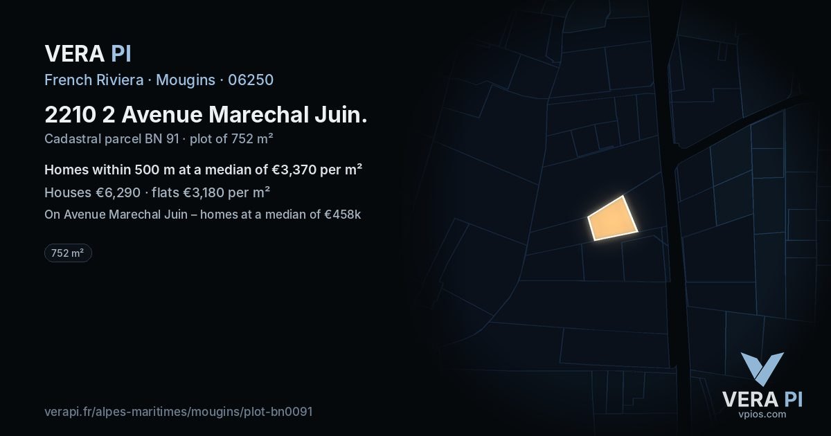 2210 2 Avenue Marechal Juin, Mougins at night – the plot lit, the parcels around coloured by the prices near them