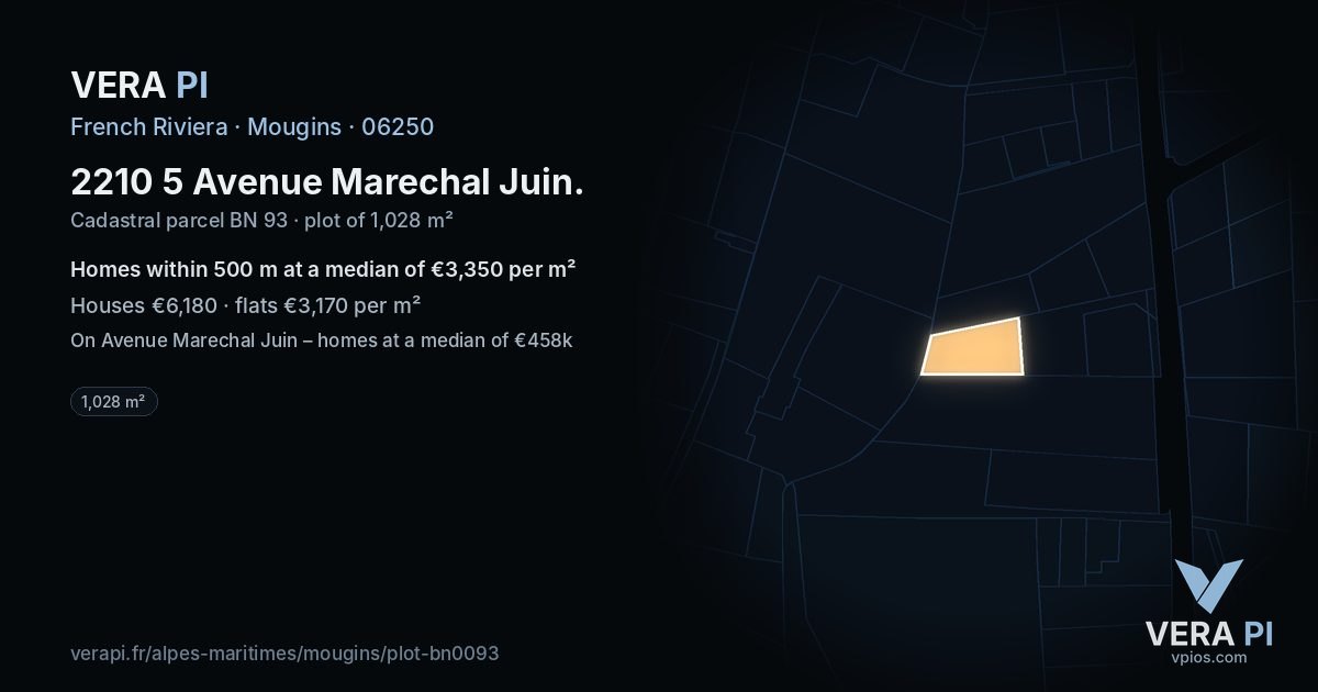 2210 5 Avenue Marechal Juin, Mougins at night – the plot lit, the parcels around coloured by the prices near them