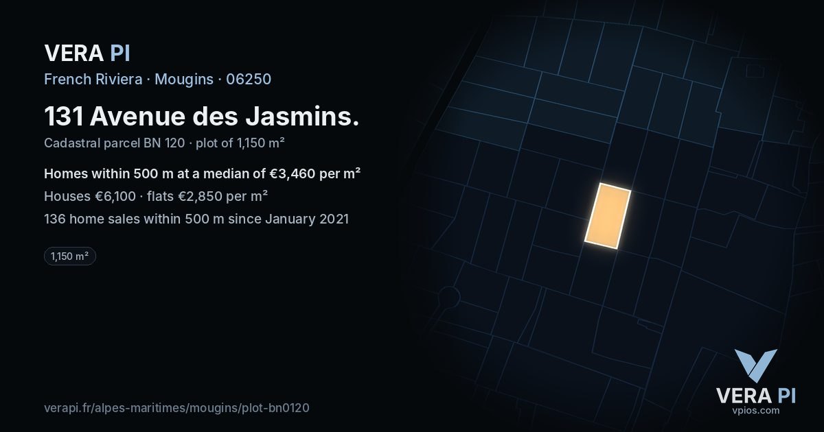 131 Avenue des Jasmins, Mougins at night – the plot lit, the parcels around coloured by the prices near them