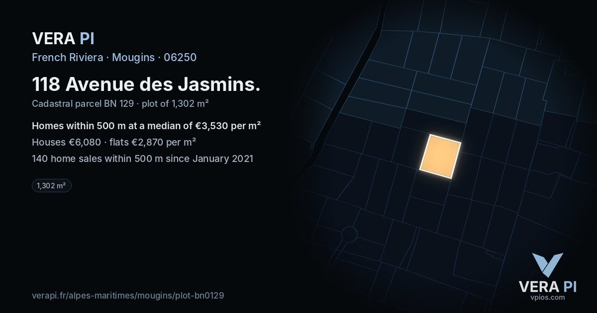 118 Avenue des Jasmins, Mougins at night – the plot lit, the parcels around coloured by the prices near them