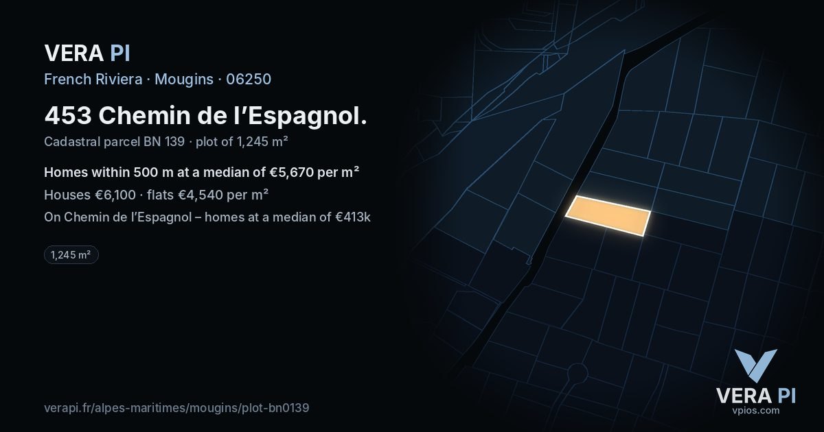 453 Chemin de l’Espagnol, Mougins at night – the plot lit, the parcels around coloured by the prices near them