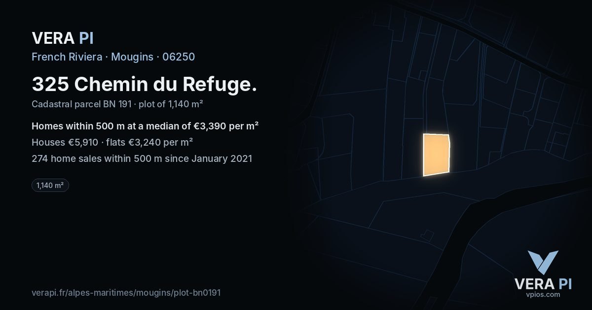 325 Chemin du Refuge, Mougins at night – the plot lit, the parcels around coloured by the prices near them