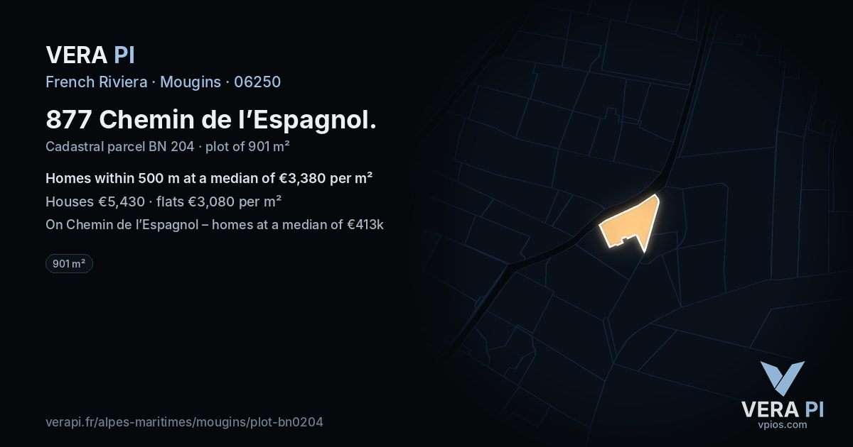 877 Chemin de l’Espagnol, Mougins at night – the plot lit, the parcels around coloured by the prices near them