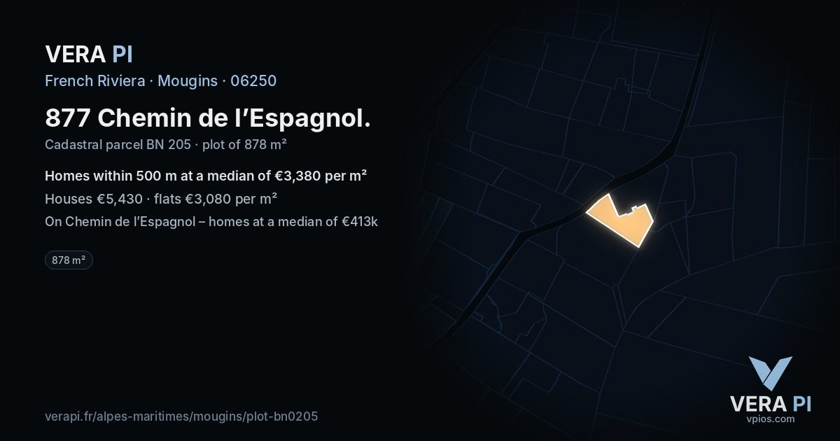 877 Chemin de l’Espagnol, Mougins at night – the plot lit, the parcels around coloured by the prices near them