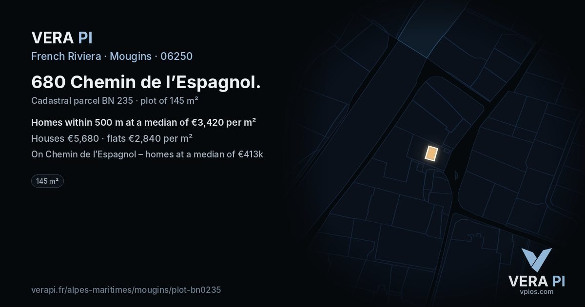 680 Chemin de l’Espagnol, Mougins at night – the plot lit, the parcels around coloured by the prices near them