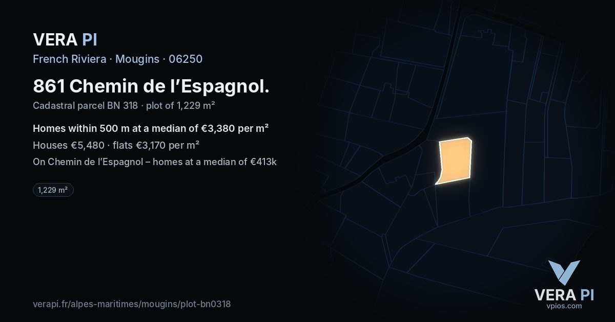 861 Chemin de l’Espagnol, Mougins at night – the plot lit, the parcels around coloured by the prices near them