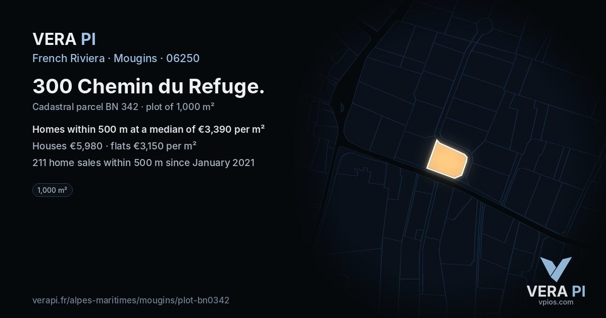 300 Chemin du Refuge, Mougins at night – the plot lit, the parcels around coloured by the prices near them
