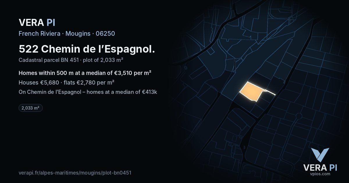 522 Chemin de l’Espagnol, Mougins at night – the plot lit, the parcels around coloured by the prices near them