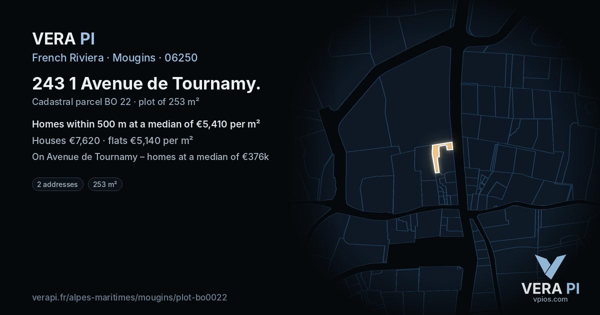 243 1 Avenue de Tournamy, Mougins at night – the plot lit, the parcels around coloured by the prices near them