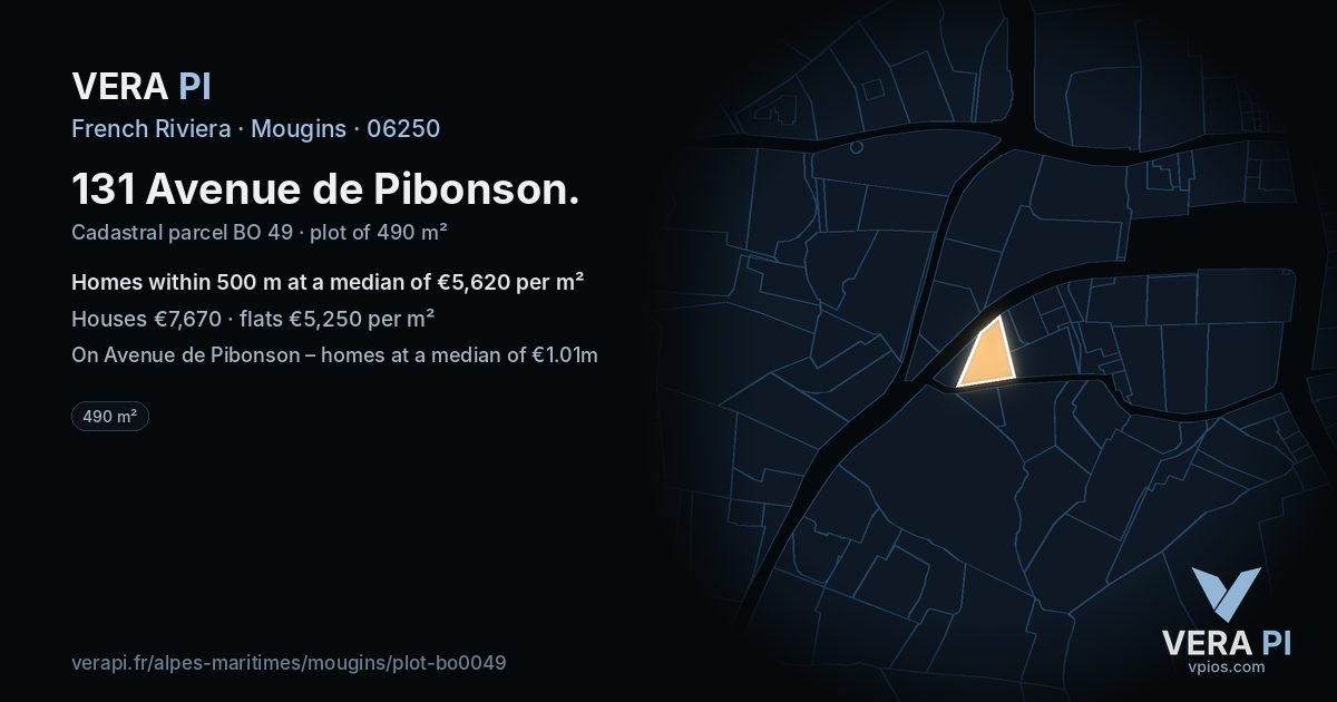 131 Avenue de Pibonson, Mougins at night – the plot lit, the parcels around coloured by the prices near them