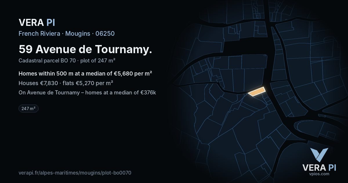 59 Avenue de Tournamy, Mougins at night – the plot lit, the parcels around coloured by the prices near them