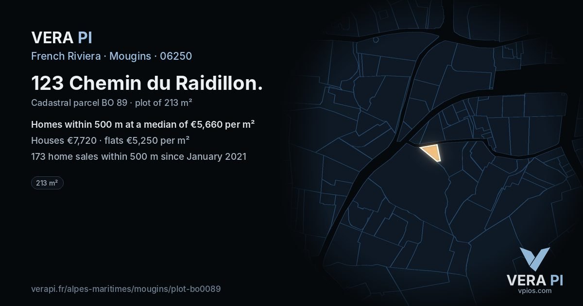 123 Chemin du Raidillon, Mougins at night – the plot lit, the parcels around coloured by the prices near them