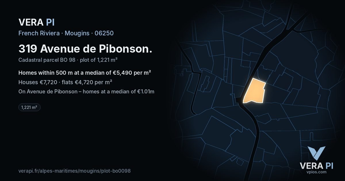319 Avenue de Pibonson, Mougins at night – the plot lit, the parcels around coloured by the prices near them