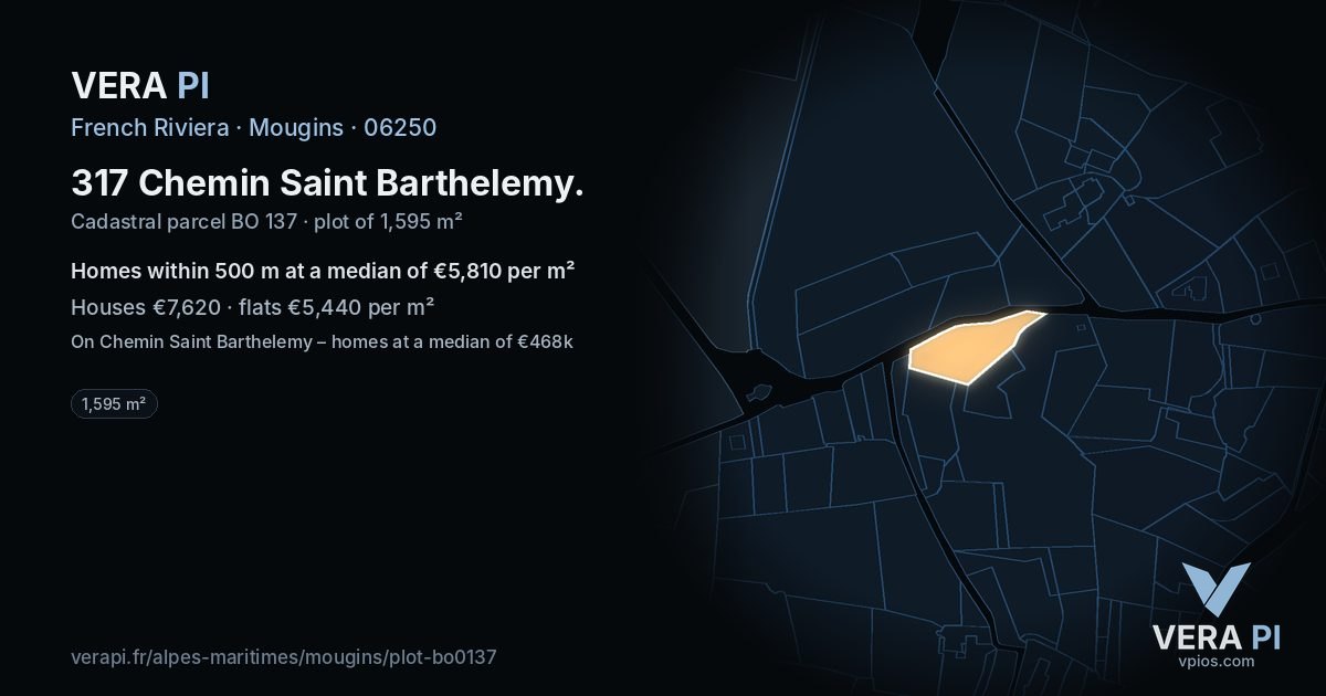 317 Chemin Saint Barthelemy, Mougins at night – the plot lit, the parcels around coloured by the prices near them