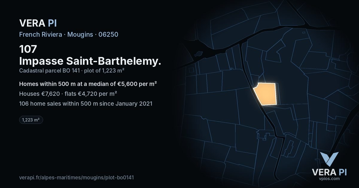 107 Impasse Saint-Barthelemy, Mougins at night – the plot lit, the parcels around coloured by the prices near them