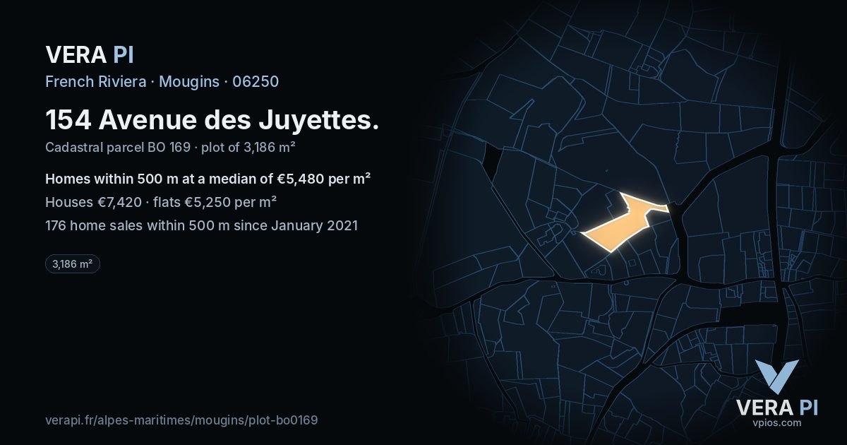 154 Avenue des Juyettes, Mougins at night – the plot lit, the parcels around coloured by the prices near them