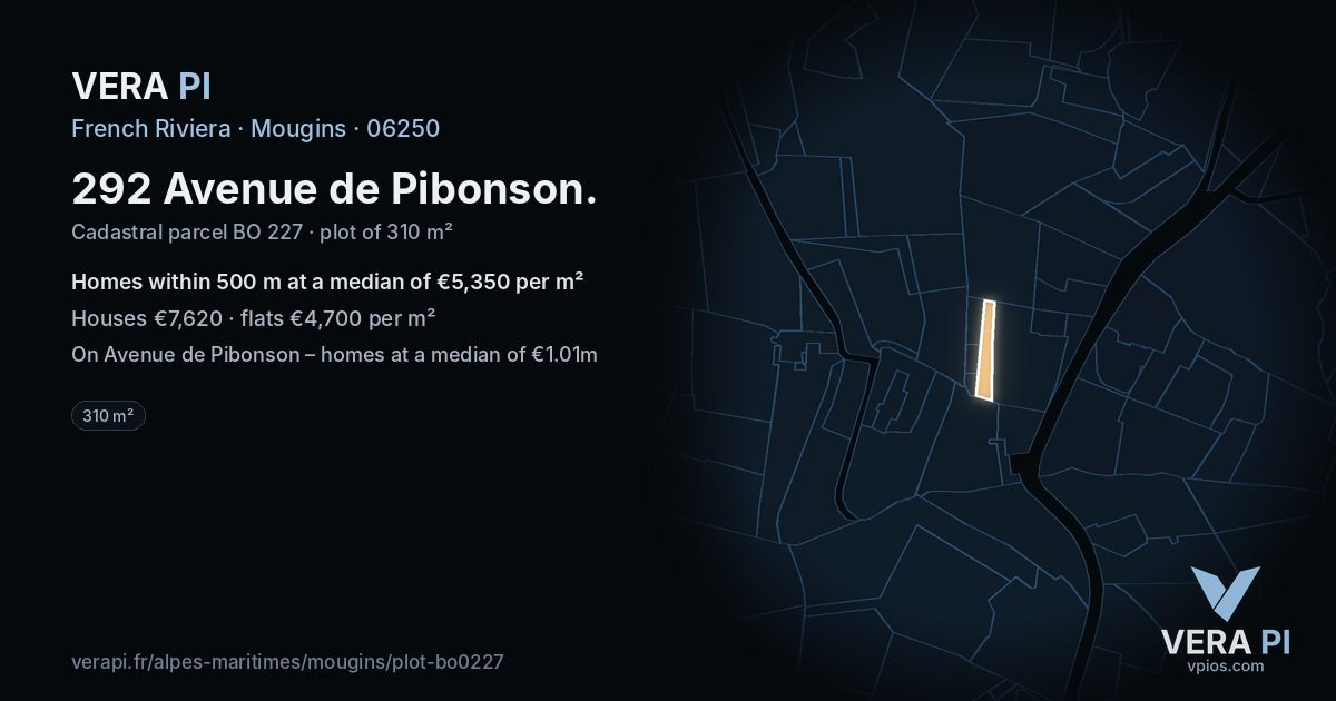 292 Avenue de Pibonson, Mougins at night – the plot lit, the parcels around coloured by the prices near them