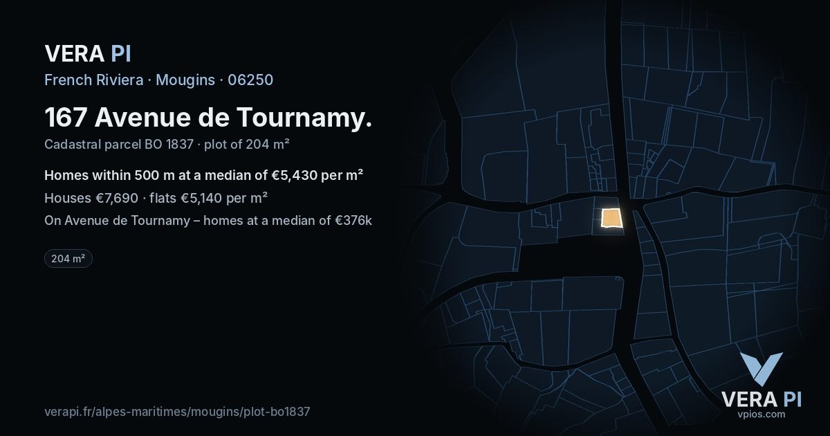 167 Avenue de Tournamy, Mougins at night – the plot lit, the parcels around coloured by the prices near them