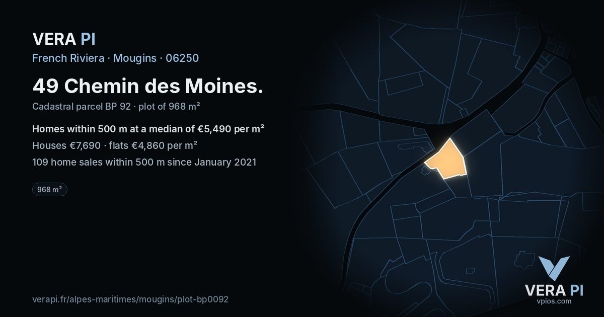 49 Chemin des Moines, Mougins at night – the plot lit, the parcels around coloured by the prices near them