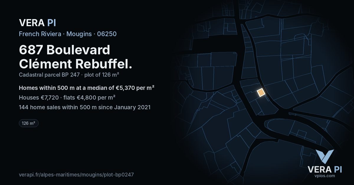 687 Boulevard Clément Rebuffel, Mougins at night – the plot lit, the parcels around coloured by the prices near them