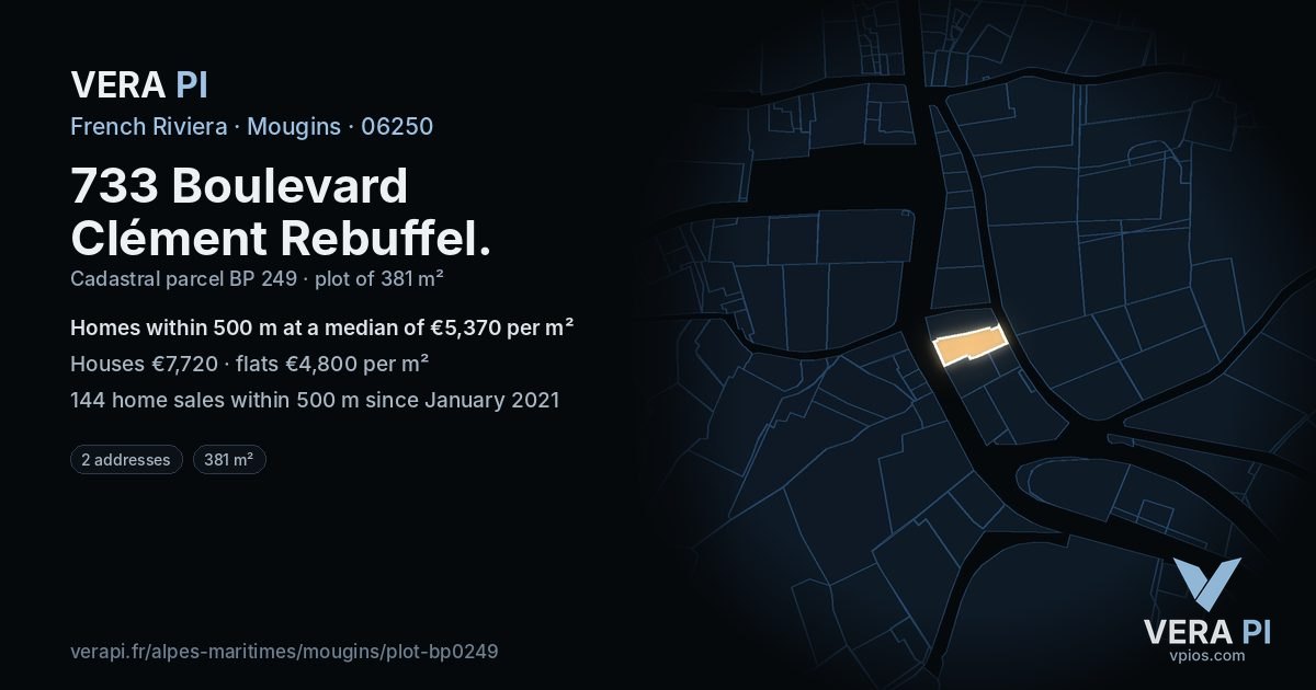 733 Boulevard Clément Rebuffel, Mougins at night – the plot lit, the parcels around coloured by the prices near them