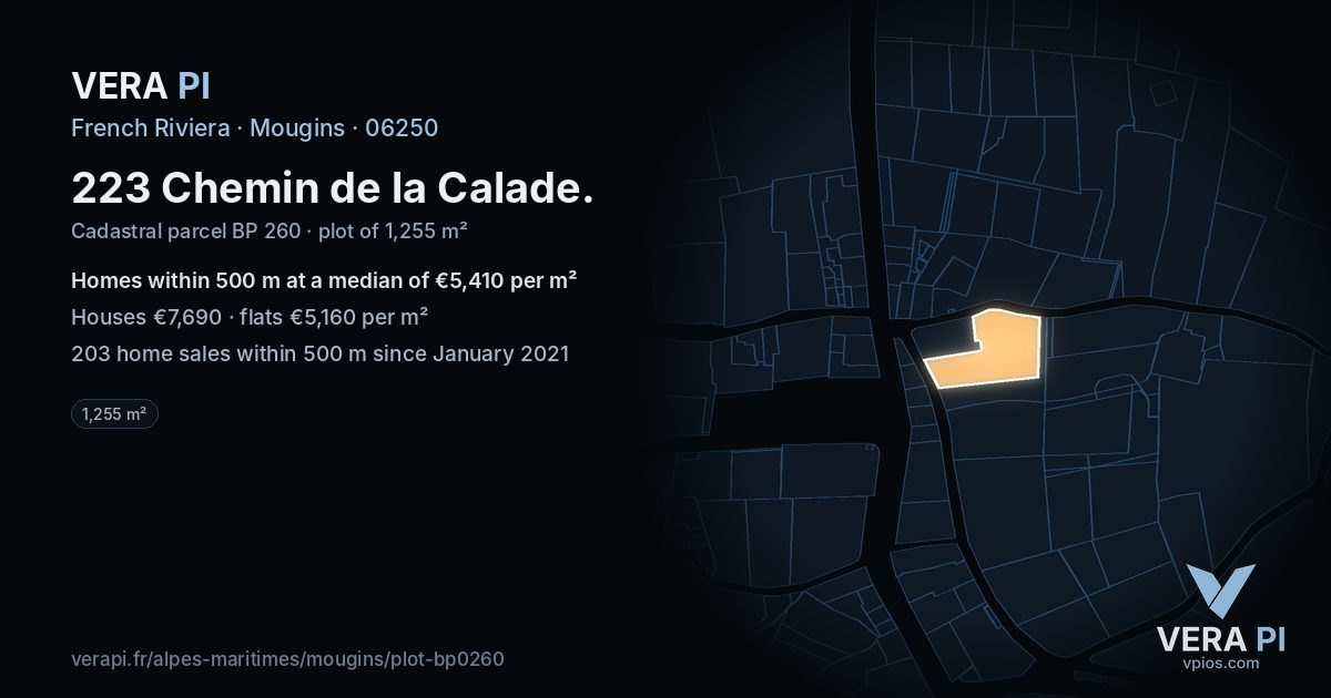 223 Chemin de la Calade, Mougins at night – the plot lit, the parcels around coloured by the prices near them