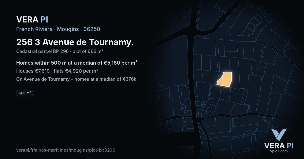256 3 Avenue de Tournamy, Mougins at night – the plot lit, the parcels around coloured by the prices near them