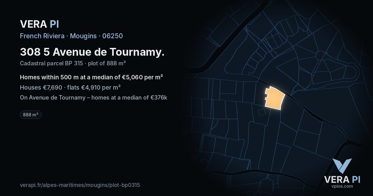 308 5 Avenue de Tournamy, Mougins at night – the plot lit, the parcels around coloured by the prices near them