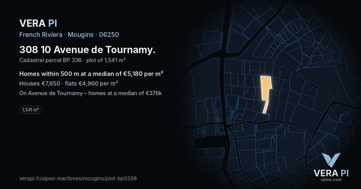308 10 Avenue de Tournamy, Mougins at night – the plot lit, the parcels around coloured by the prices near them