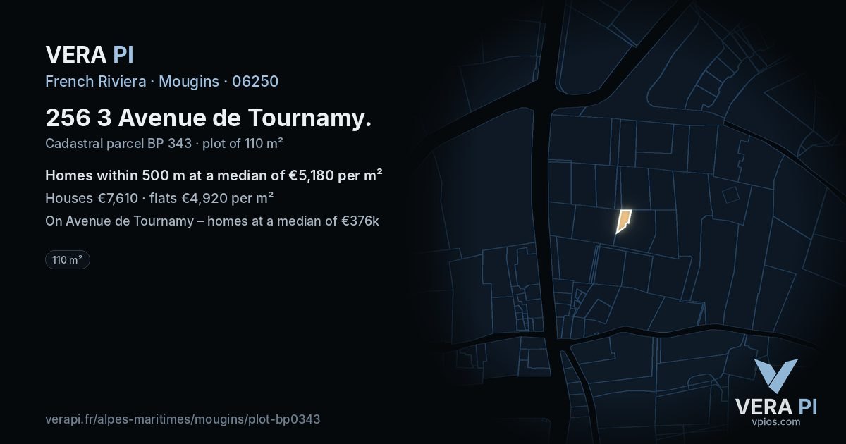 256 3 Avenue de Tournamy, Mougins at night – the plot lit, the parcels around coloured by the prices near them