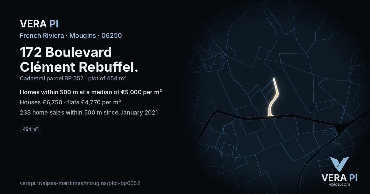 172 Boulevard Clément Rebuffel, Mougins at night – the plot lit, the parcels around coloured by the prices near them