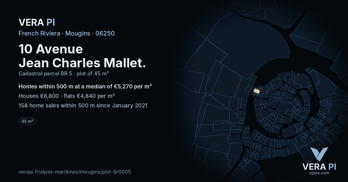 10 Avenue Jean Charles Mallet, Mougins at night – the plot lit, the parcels around coloured by the prices near them