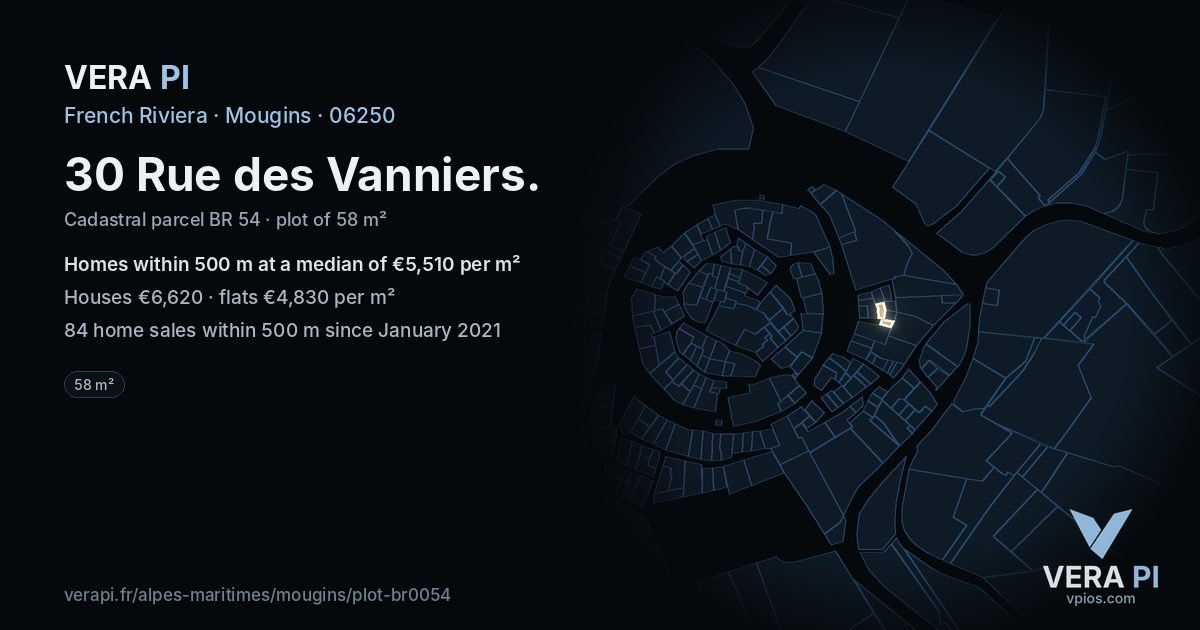 30 Rue des Vanniers, Mougins at night – the plot lit, the parcels around coloured by the prices near them