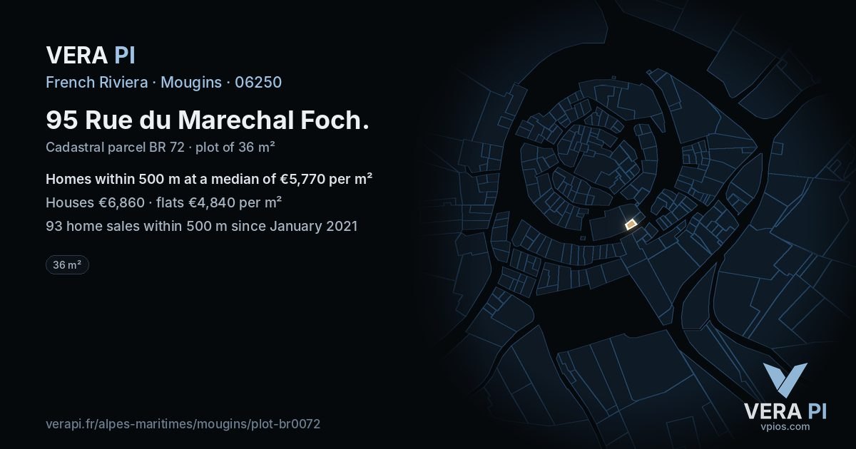 95 Rue du Marechal Foch, Mougins at night – the plot lit, the parcels around coloured by the prices near them