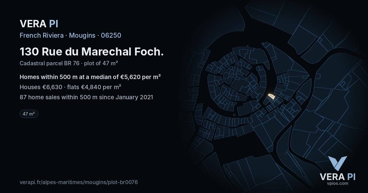 130 Rue du Marechal Foch, Mougins at night – the plot lit, the parcels around coloured by the prices near them