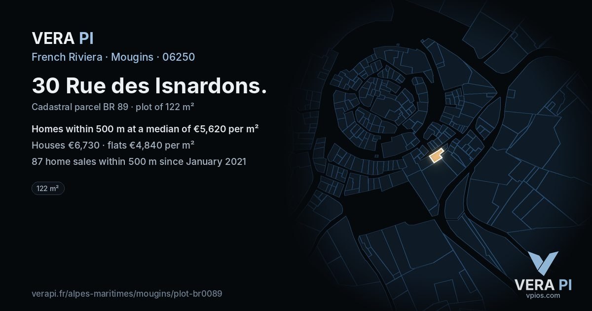 30 Rue des Isnardons, Mougins at night – the plot lit, the parcels around coloured by the prices near them