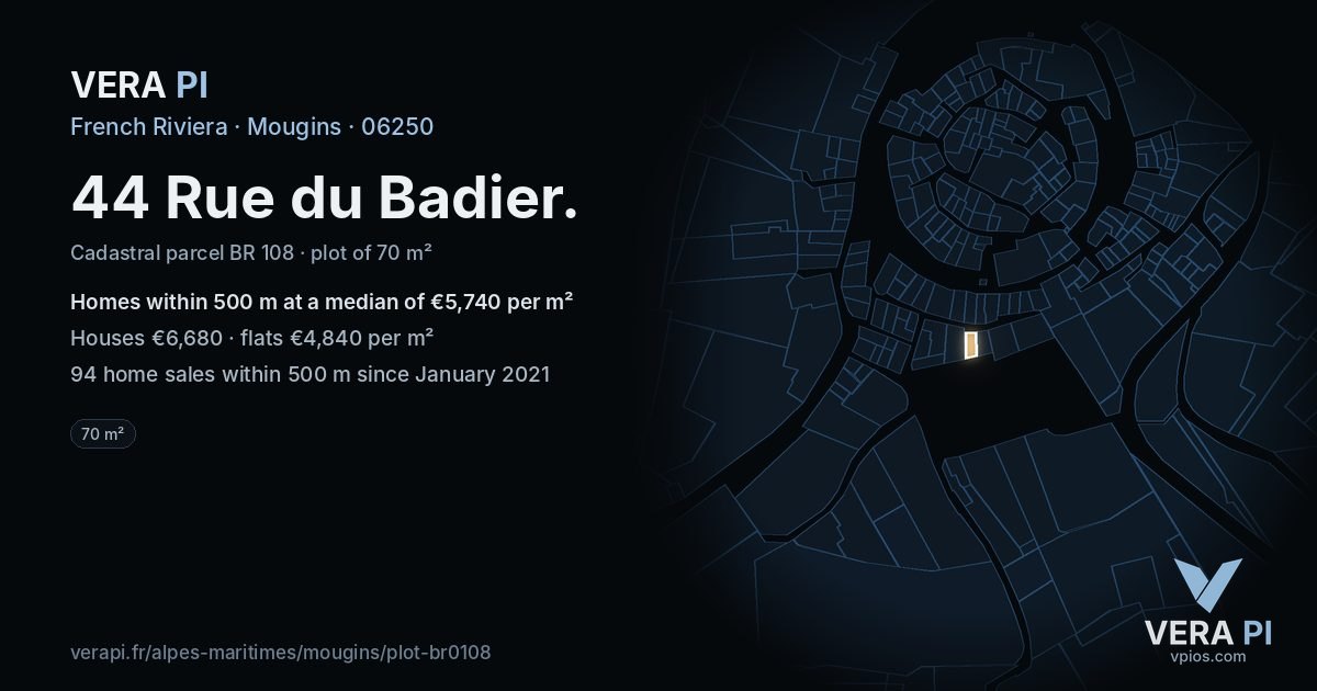 44 Rue du Badier, Mougins at night – the plot lit, the parcels around coloured by the prices near them