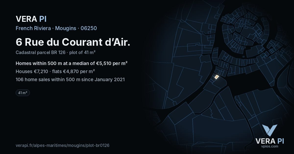 6 Rue du Courant d’Air, Mougins at night – the plot lit, the parcels around coloured by the prices near them