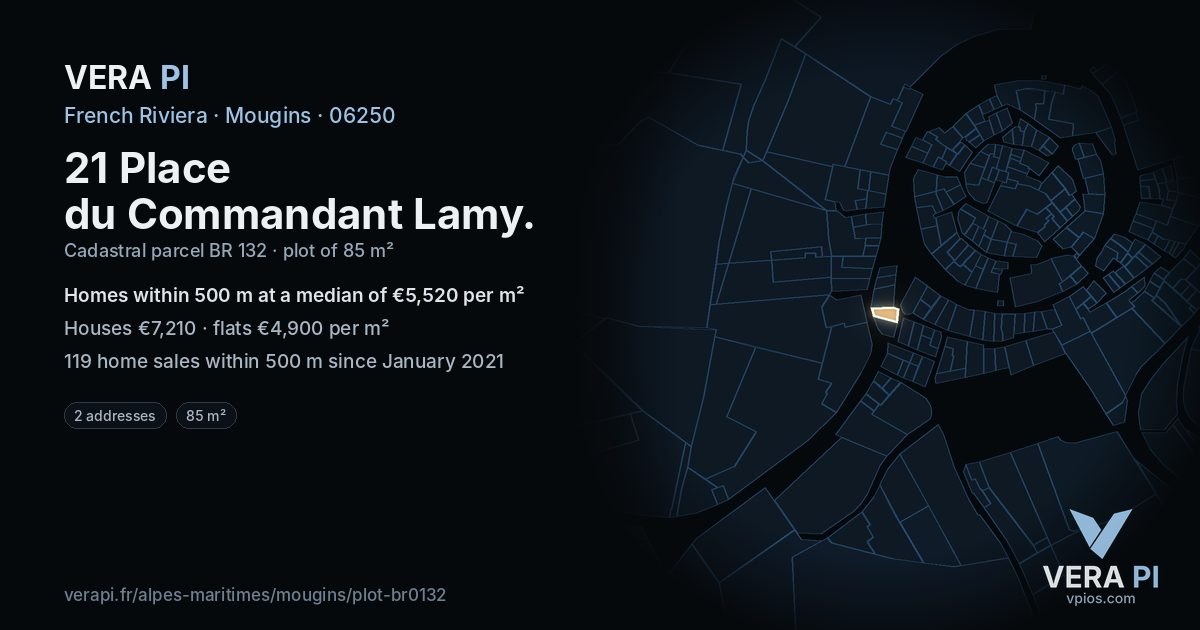 21 Place du Commandant Lamy, Mougins at night – the plot lit, the parcels around coloured by the prices near them