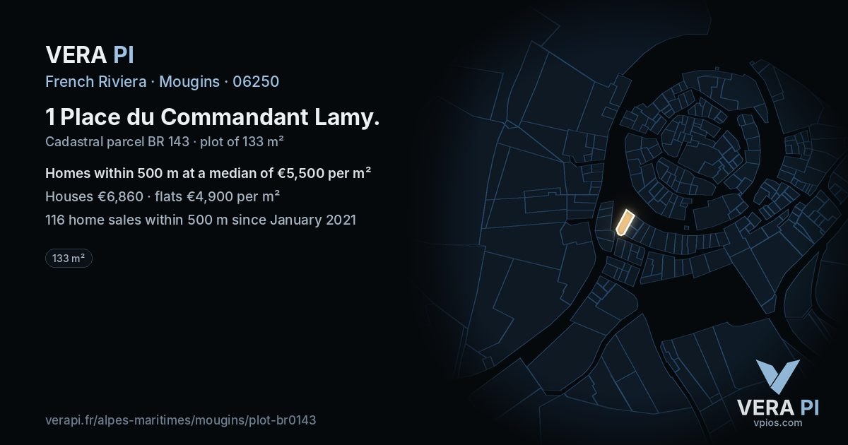 1 Place du Commandant Lamy, Mougins at night – the plot lit, the parcels around coloured by the prices near them