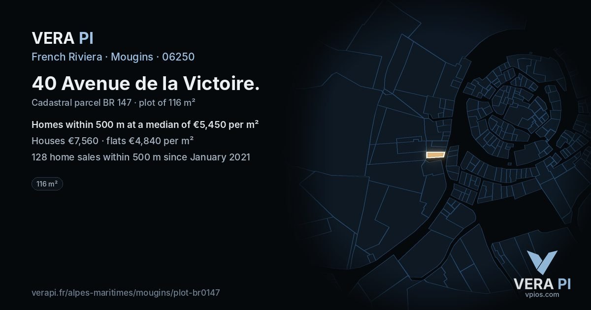 40 Avenue de la Victoire, Mougins at night – the plot lit, the parcels around coloured by the prices near them