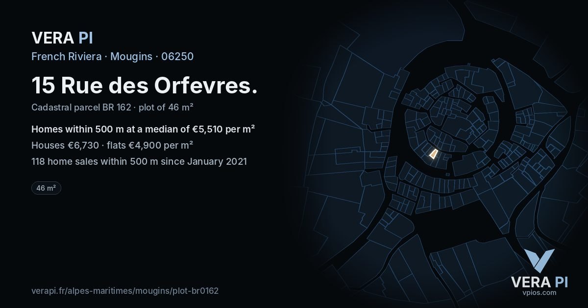 15 Rue des Orfevres, Mougins at night – the plot lit, the parcels around coloured by the prices near them
