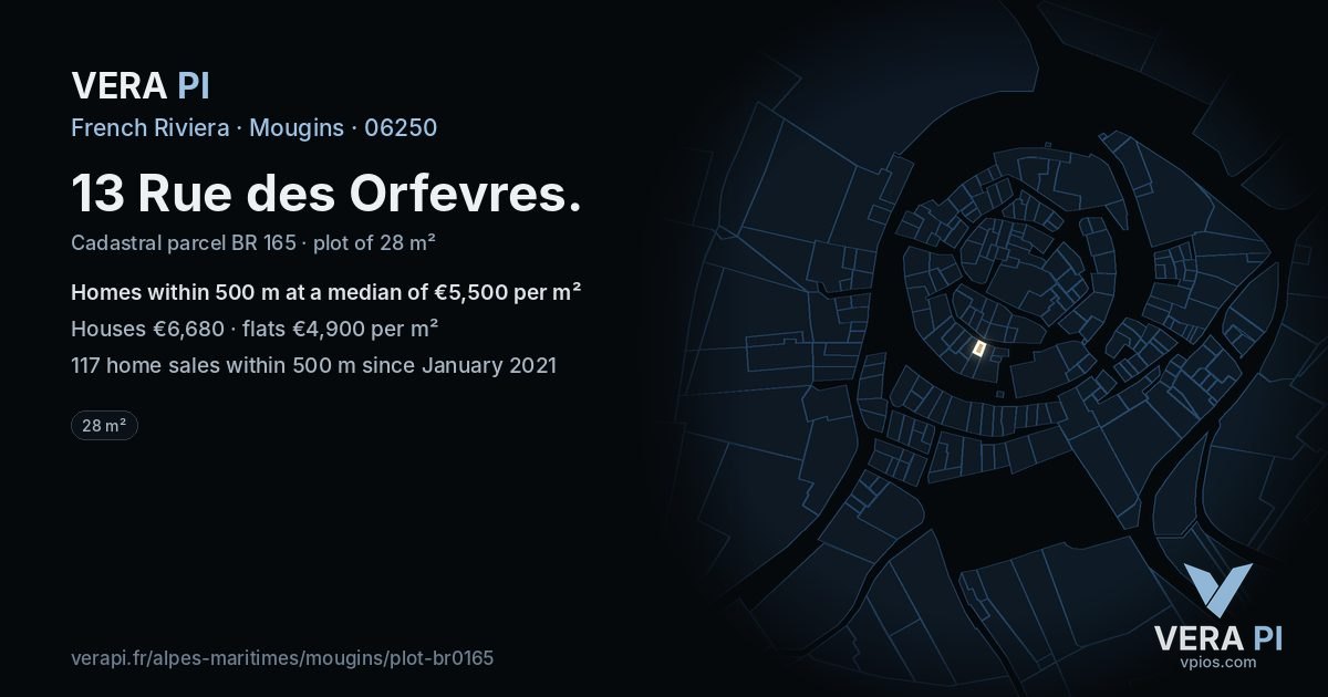 13 Rue des Orfevres, Mougins at night – the plot lit, the parcels around coloured by the prices near them