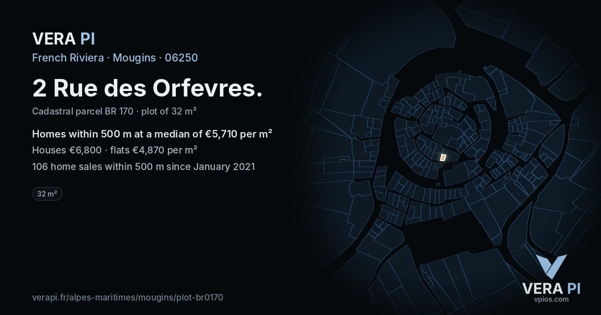 2 Rue des Orfevres, Mougins at night – the plot lit, the parcels around coloured by the prices near them